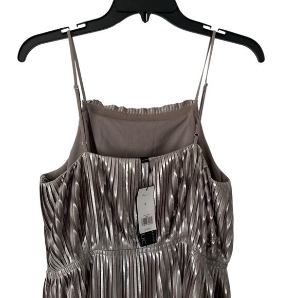 Banana Republic Silver Pleated Dress NWTs size 8 - Picture 4 of 10